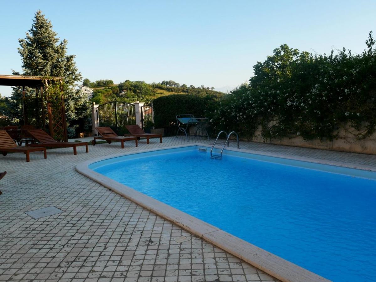 B&B Villa Floriana 托尔托雷托 外观 照片