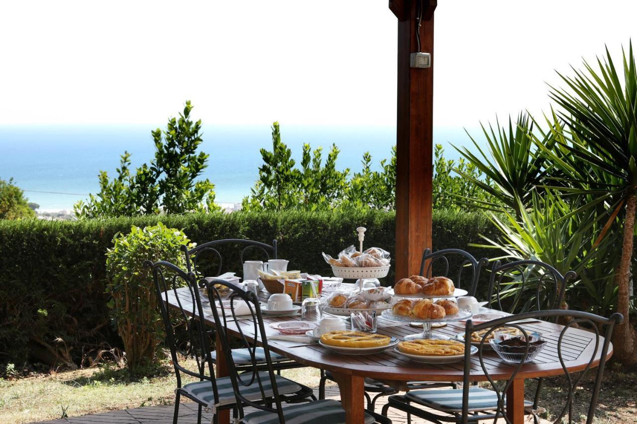 B&B Villa Floriana 托尔托雷托 外观 照片