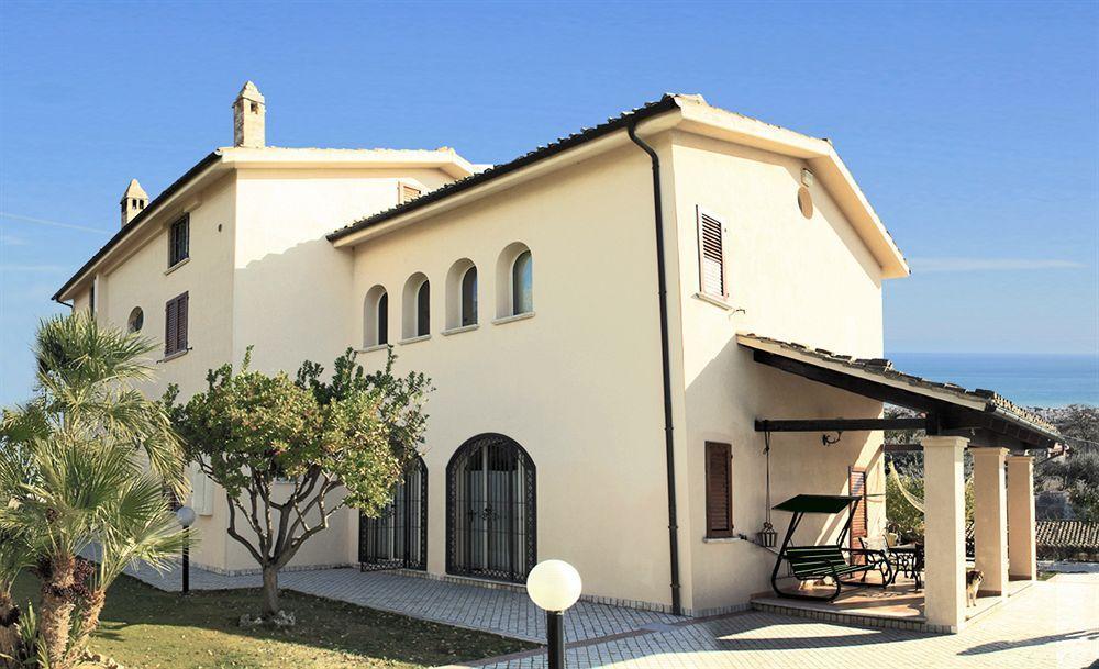 B&B Villa Floriana 托尔托雷托 外观 照片