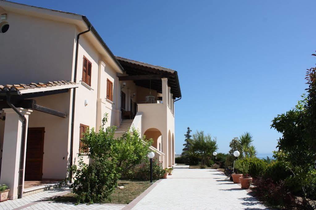 B&B Villa Floriana 托尔托雷托 外观 照片